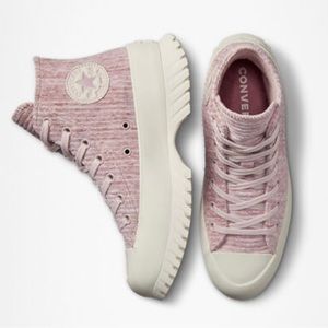 Chuck Taylor All Star Lugged 2.0 Velour. size 7 womens/ Stone Mauve velour